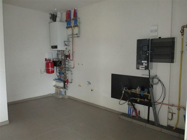 LAAKSTRAAT 7 ELEN