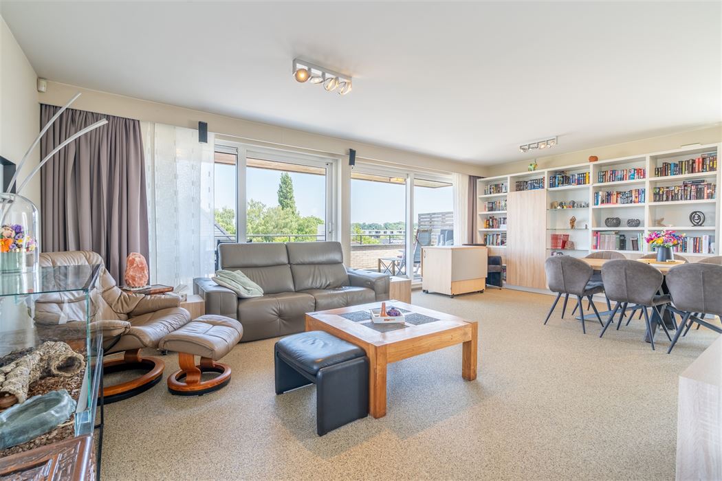 Penthouse met 2 ruime slaapkamers