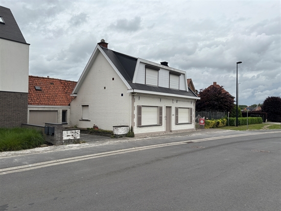 Ruim perceel met potentieel voor ontwikkeling