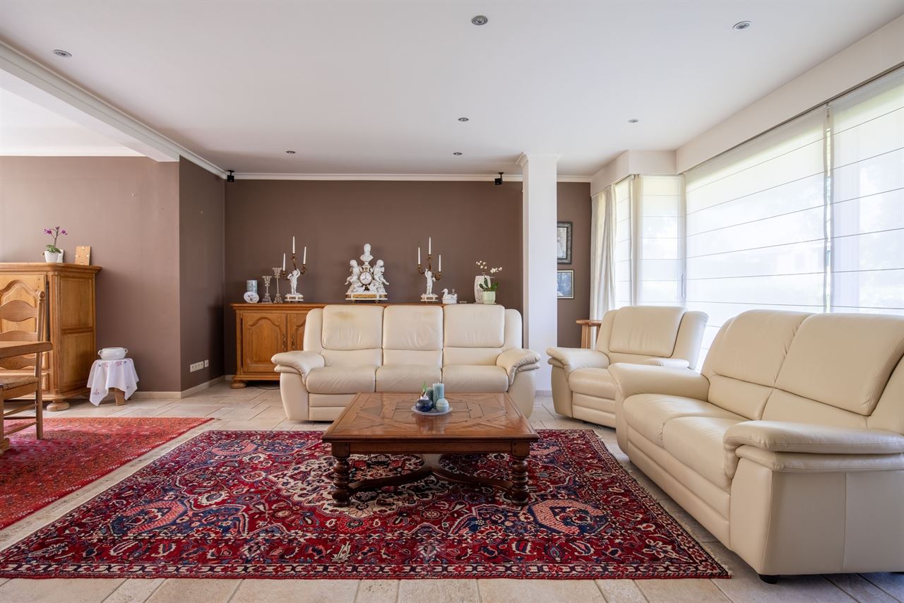 Tijdloze villa met ruime tuin