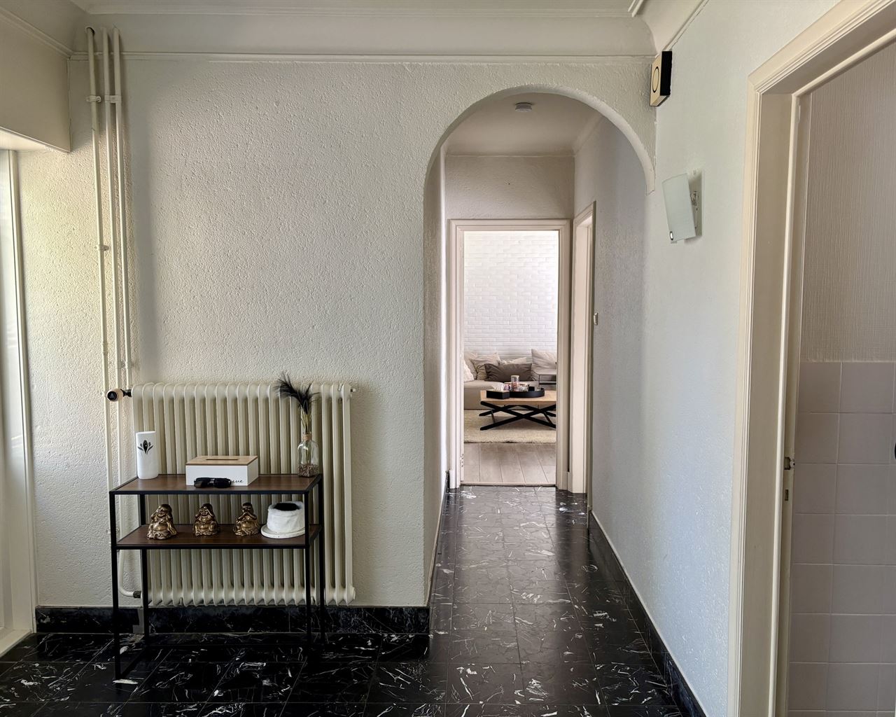 Gelijkvloerse villa met tuin en garage