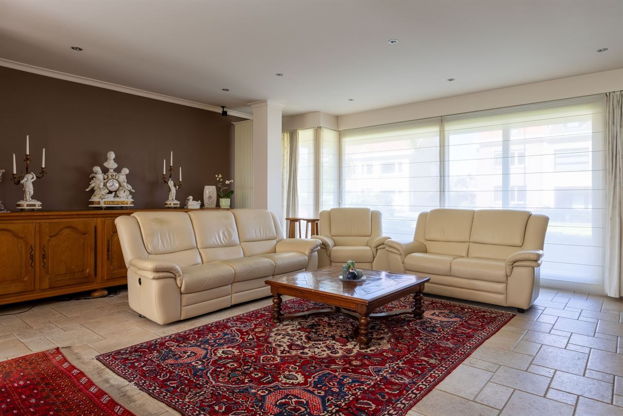 Tijdloze villa met ruime tuin