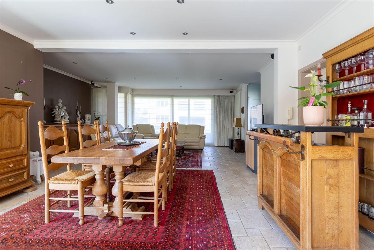 Tijdloze villa met ruime tuin