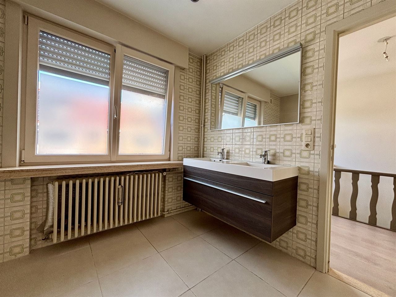 Instapklare rijwoning met 3 slaapkamers, tuin en garage