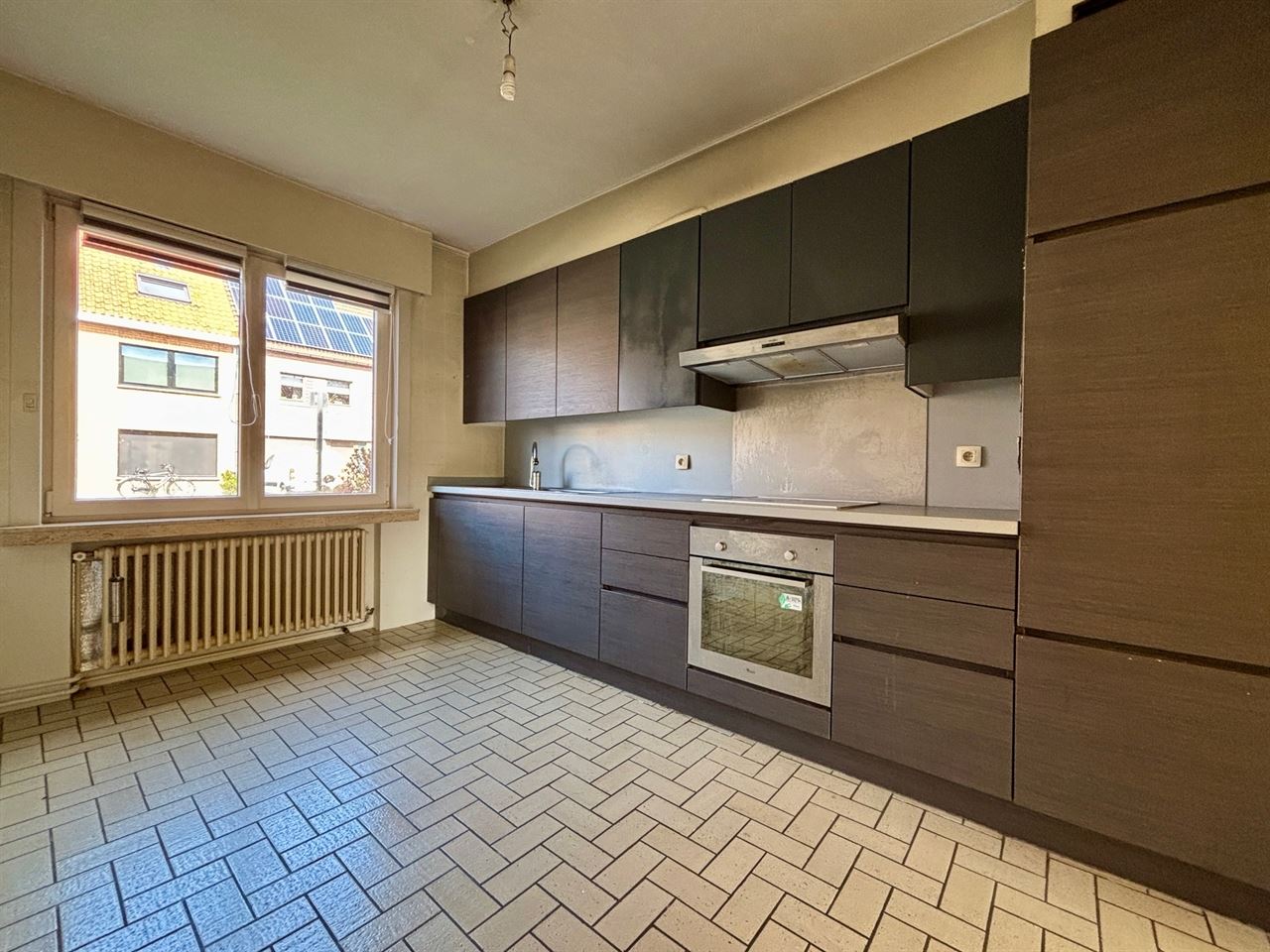 Instapklare rijwoning met 3 slaapkamers, tuin en garage