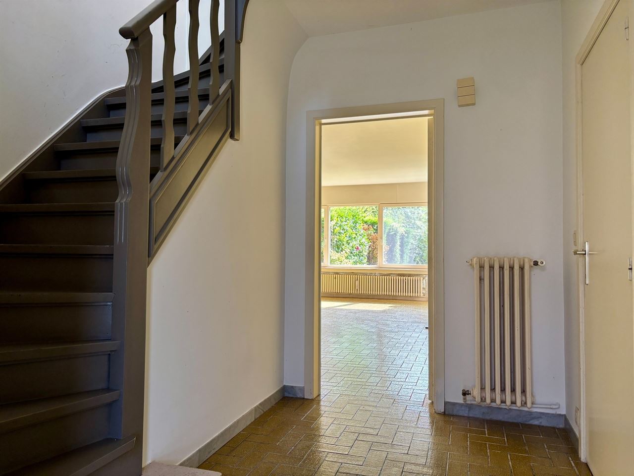 Instapklare rijwoning met 3 slaapkamers, tuin en garage