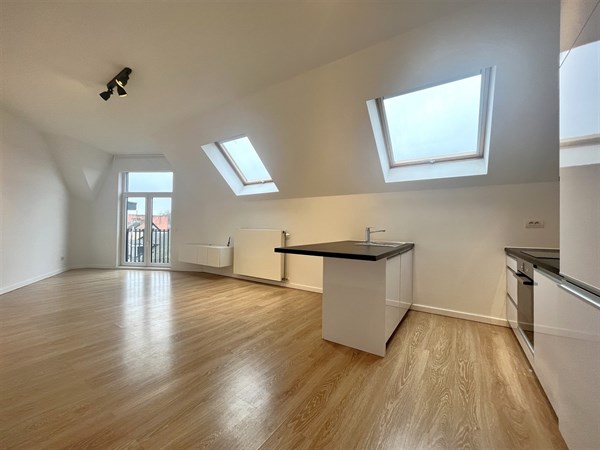 Lichtrijk appartement op toplocatie in Deurne!