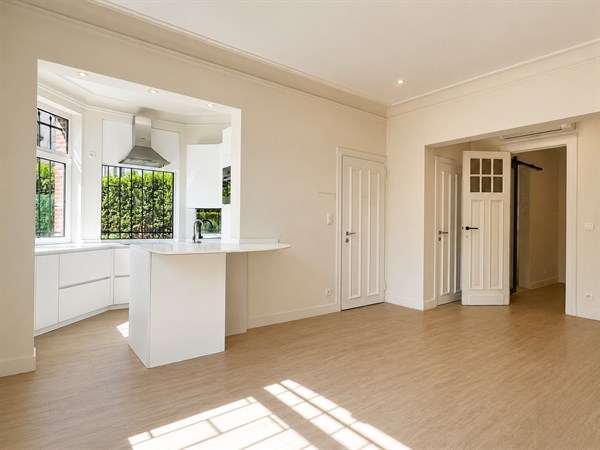 Prachtig appartement met 1 slaapkamer én tuin!