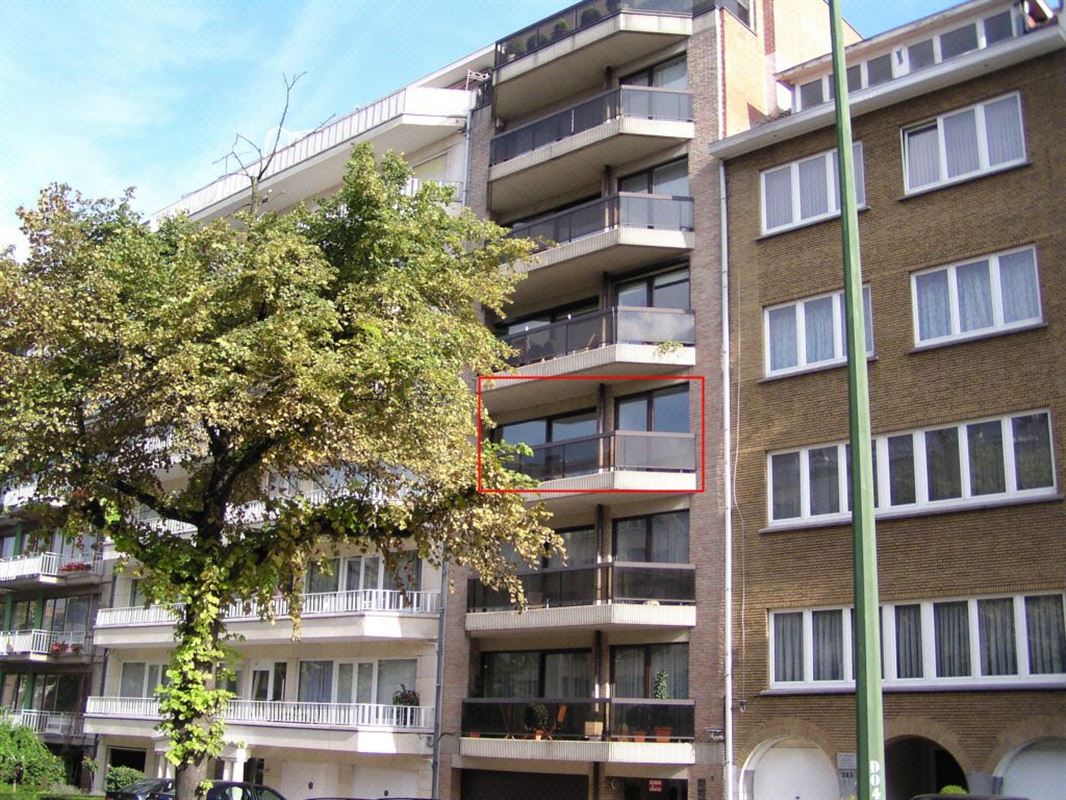Image 1 : Appartement à 1200 WOLUWE-SAINT-LAMBERT (Belgique) - Prix 1.650 €