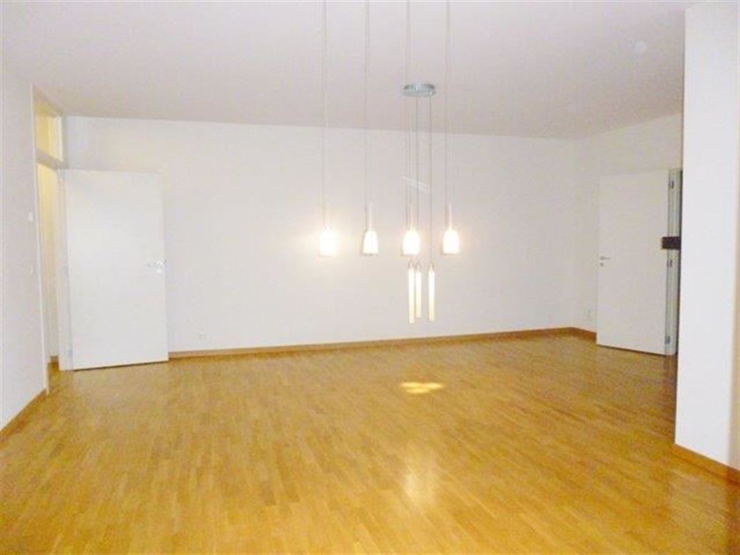 Image 3 : Appartement à 1040 ETTERBEEK (Belgique) - Prix 1.350 €