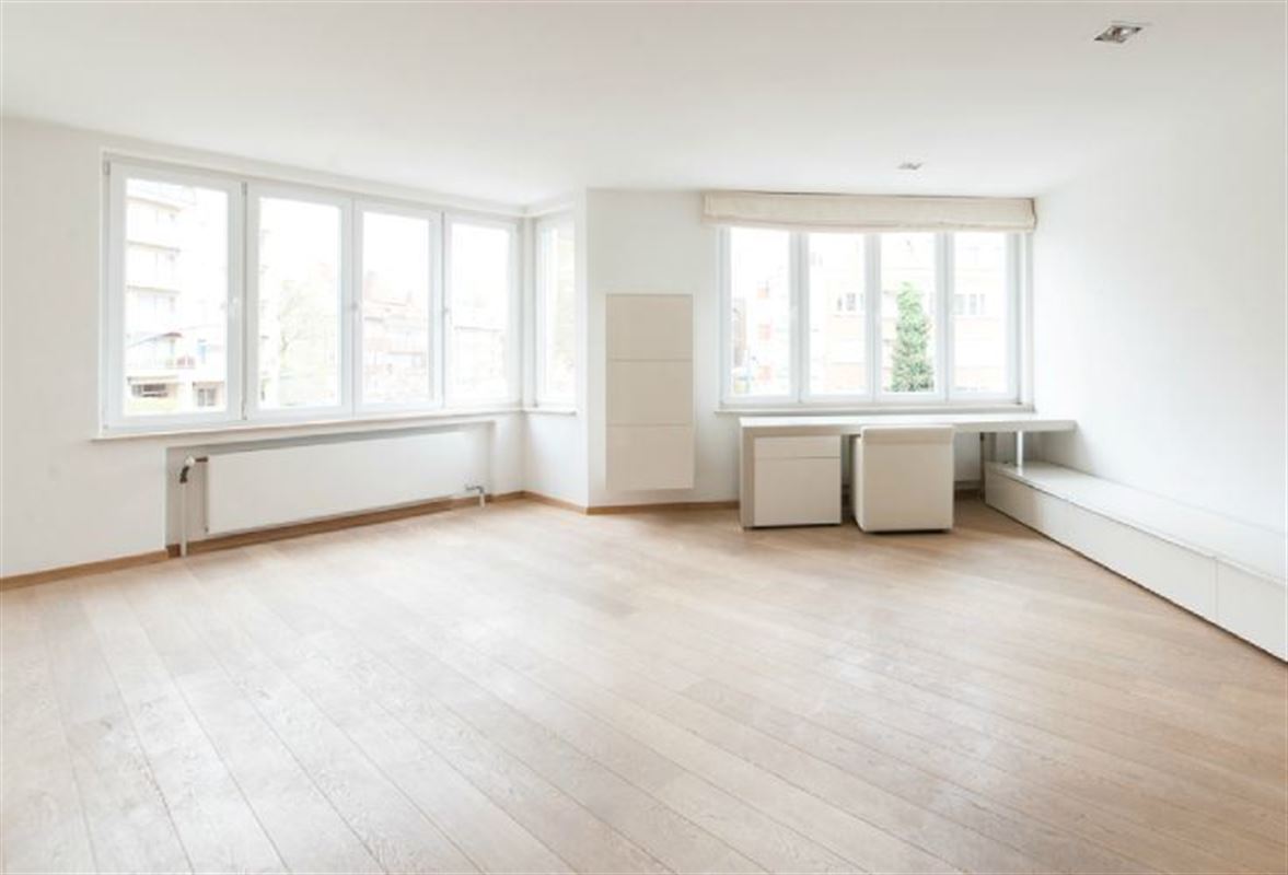 Image 2 : Appartement IN 1050 IXELLES (Belgium) - Price 325.000 €
