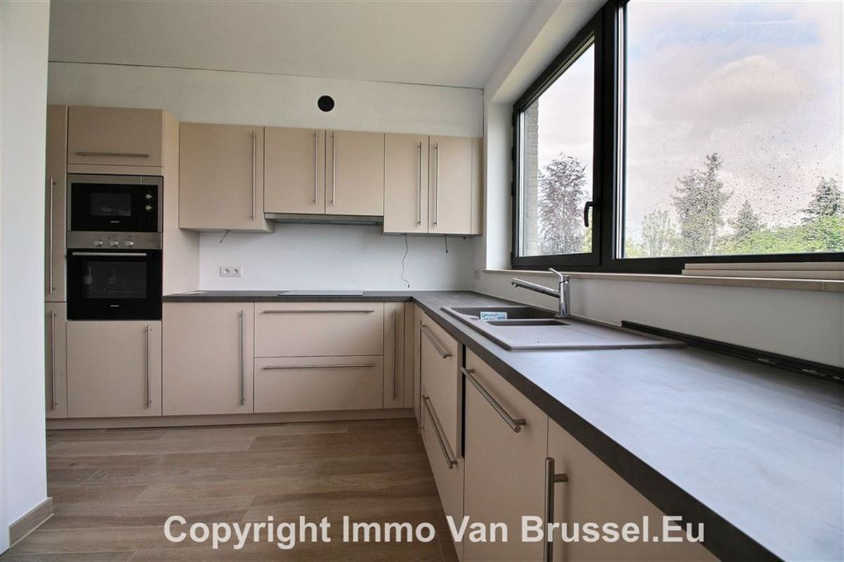 Image 2 : Appartement à 1200 WOLUWE-SAINT-LAMBERT (Belgique) - Prix 1.600 €