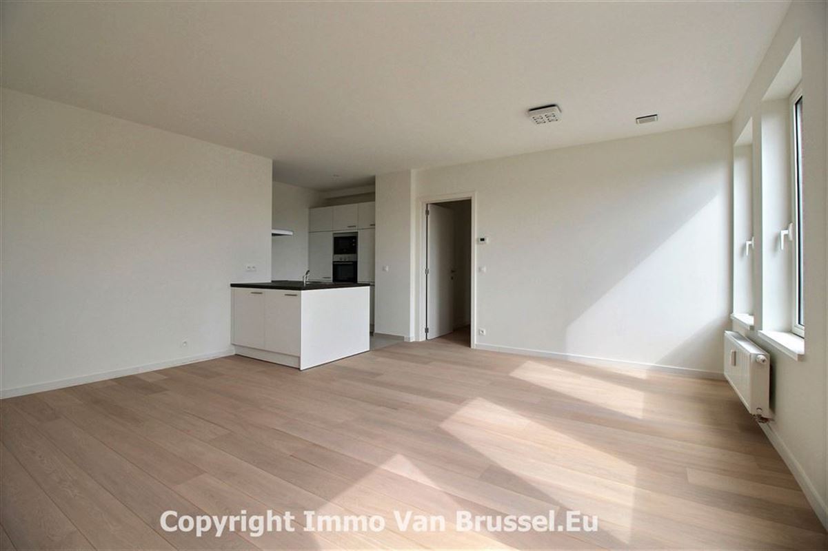 Image 2 : Appartement IN 1160 AUDERGHEM (Belgium) - Price 890 €