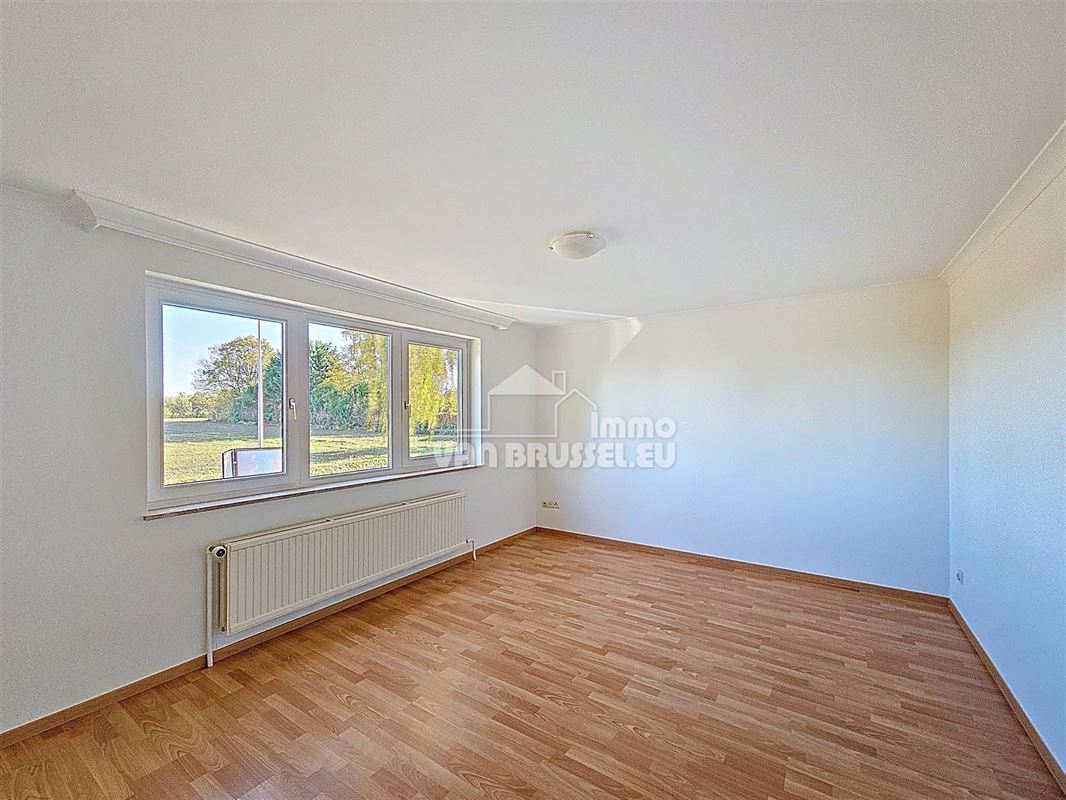 Foto 12 : Villa te 1970 Wezembeek-Oppem (België) - Prijs € 3.100