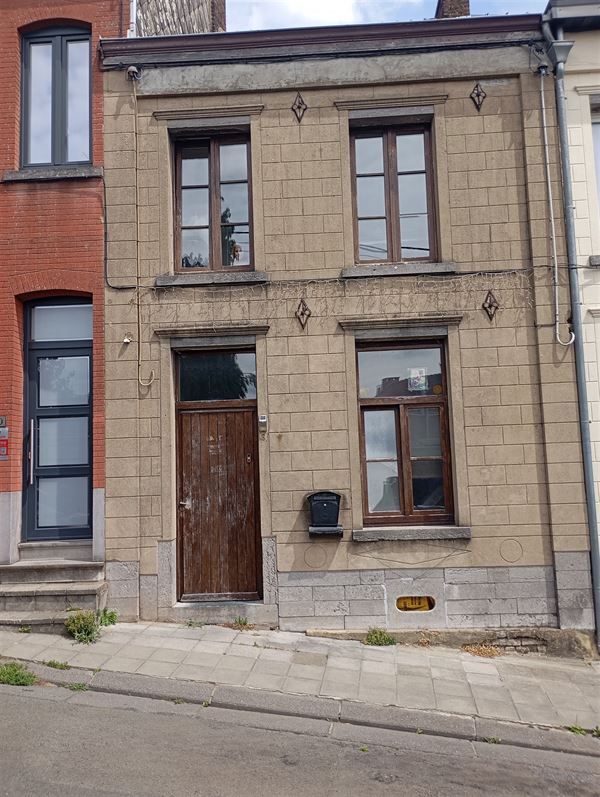 Charmante maison à rafraîchir