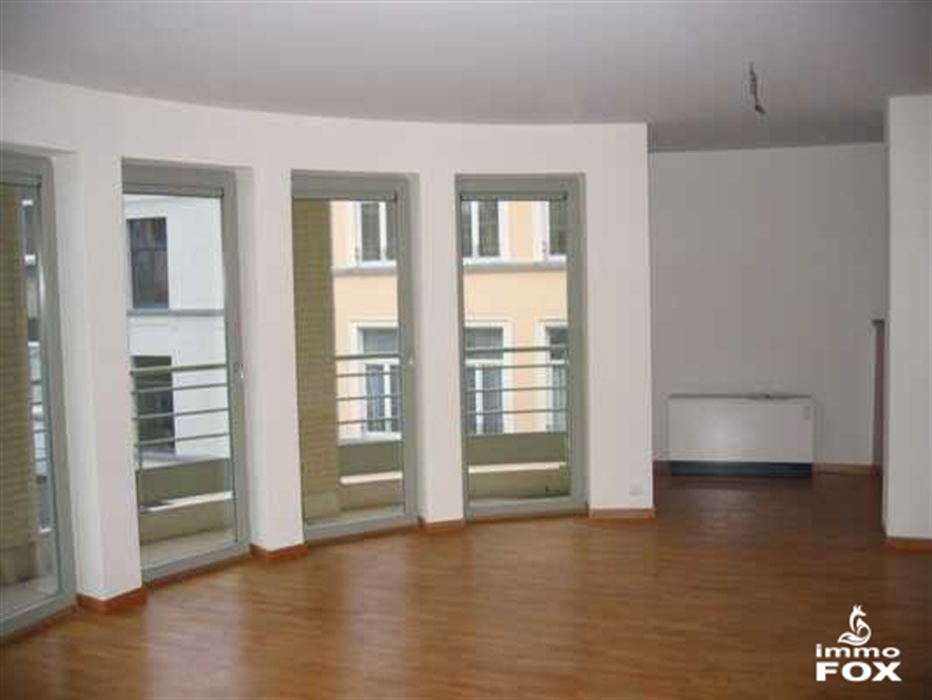 Image 1 : Appartement à 1050 IXELLES (Belgique) - Prix 2.100 €