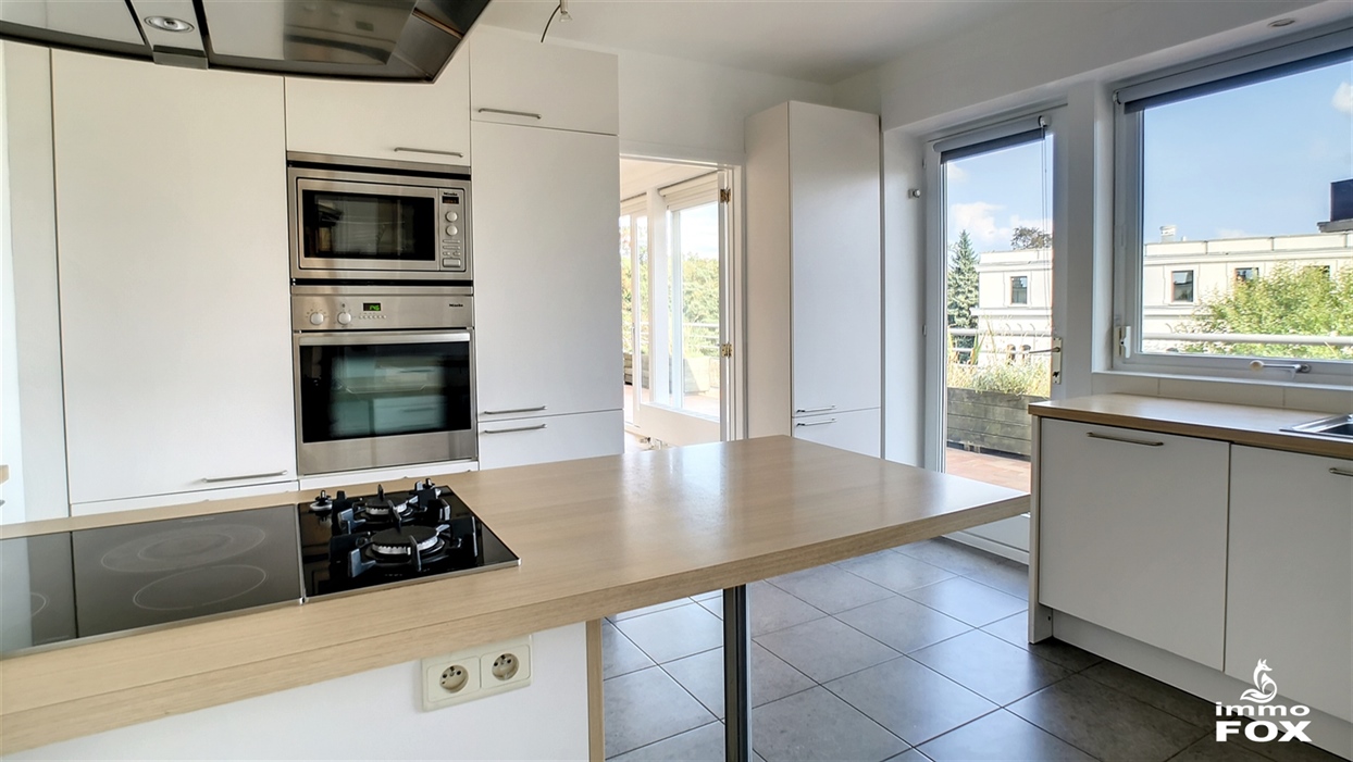 Image 11 : Apartment IN 1150 WOLUWE-SAINT-PIERRE (Belgium) - Price 2.850 €
