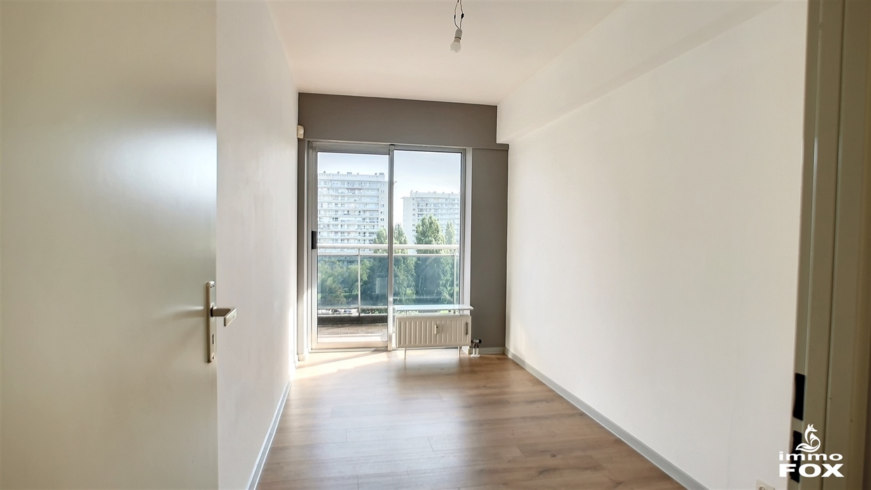 Image 11 : Appartement à 1200 WOLUWÉ-SAINT-LAMBERT (Belgique) - Prix 1.200 &euro;