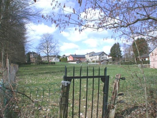 TERRAIN en zone d’Habitat à caractère rural destiné à la construction résidentielle d’une superficie approximative de 18 ares 75 ca