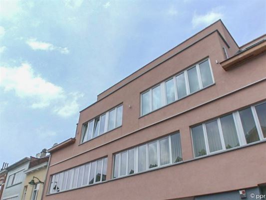 APPARTEMENT 3 Ch. style LOFT ± 180 m² - Séjour intégrant Cuisine hyper-équipée USA - 2 Salles d'eau - Buanderie - Dressing - Terrasse