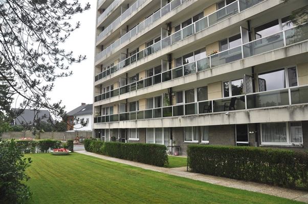 APPARTEMENT SPACIEUX 2 Ch. ± 98 m² - Séjour (f.o.) de ± 30 m² - Terrasse Sud - Cuisine équipée - Sdb - Cave - Poss. Garage (20.000€)