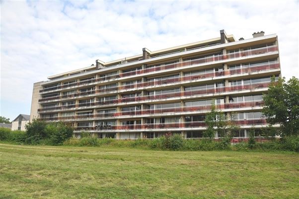 APPARTEMENT 3 Chambres de ± 110 m² - Séjour avec Cuisine USA super-équipée - Sdb - Terrasse Sud avec Vue dégagée - Cave et Garage