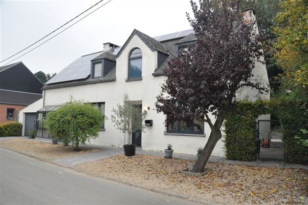 MAISON 4 Ch. + Bur. - Séjour - Cuisine hyper-équipée - Sdb - Sdd - Grenier - Caves - Garage - Terrasse et Jardin sur ± 10 ares-  FO àpd 335.000€