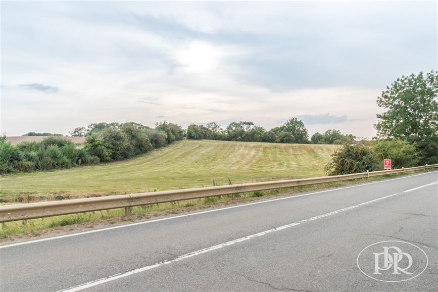 TERRAIN oriénté Sud-Ouest de ± 61,93 ares