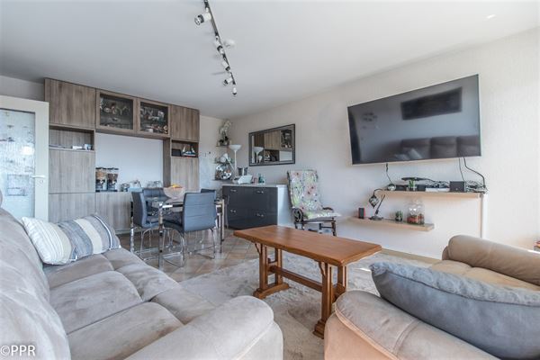 APPARTEMENT LUMINEUX 2 Ch. ± 85 m² au 4ème étage - Terrasse SUD - Séjour - Cuisine équipée - Sdd - Cave - Garage