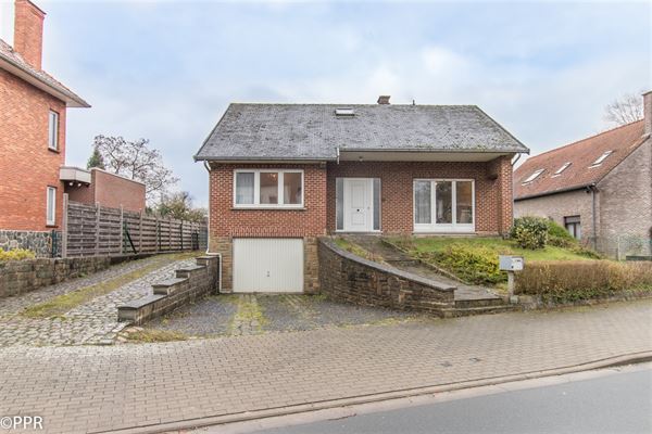 VILLA 4 Chambres de ± 230 m² utiles - Double garage - Jardin avec Terrasse et Chalet de Jardin sur ± 10 ares 58 ca