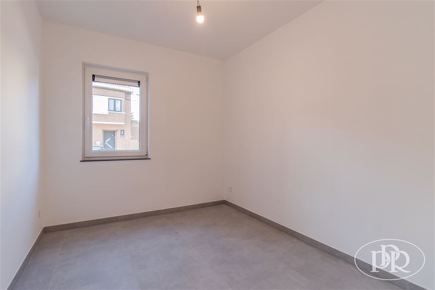 NEUF avec Parking, Cave & Jardin commun