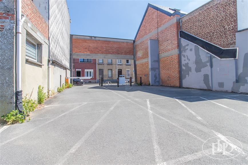 Surface de 170m² plein coeur de Wavre! Parking à proximité