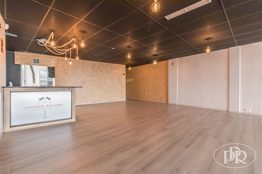 Surface de 170m² plein coeur de Wavre! Parking à proximité