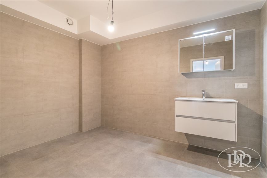 NEUF avec Parking, Cave & Jardin commun