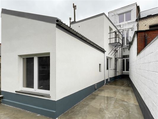 IMMEUBLE DE RAPPORT composé de 5 studios et 1 appartement d’une chambre - Rénové en 2023