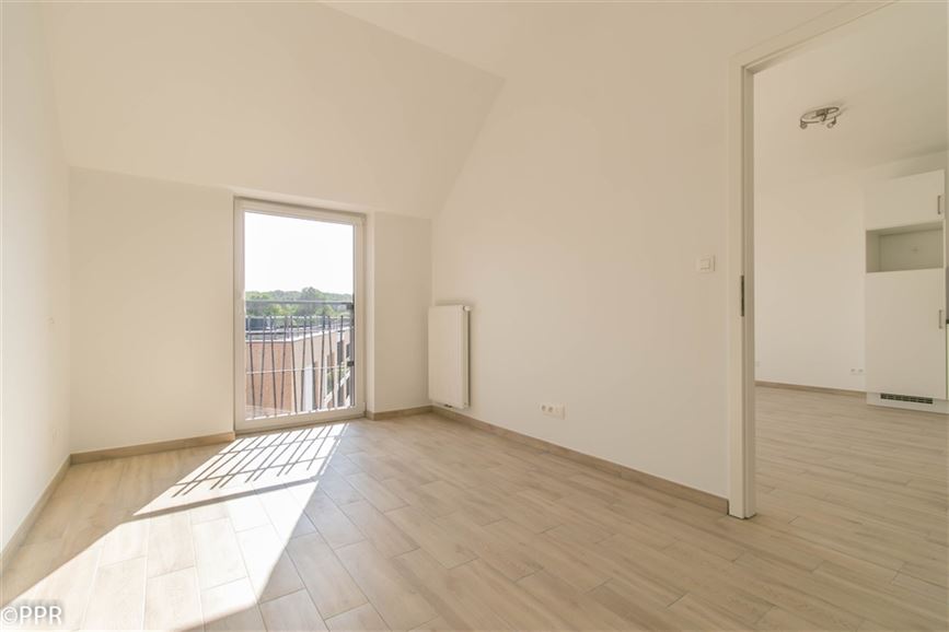 *** LOUÉ *** NEUF - Courbevoie - Parking privatif