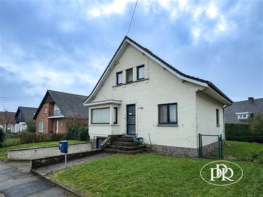 VIAGER OCCUPÉ limité à 15 ans : Villa 2 chambres + Bureau avec Garage - Caves et Jardin Sud-Ouest sur ± 3 ares 68 ca