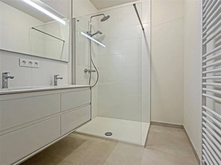 NEUF avec Jardin et Terrasse - 2 parkings - Cave