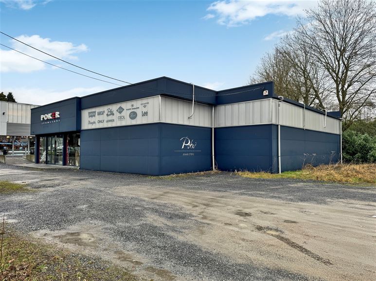 Proche Shopping Center, Excellente visibilité, Parking