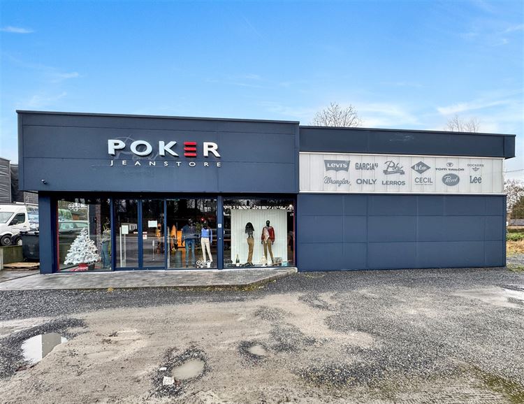 Proche Shopping Center, Excellente visibilité, Parking