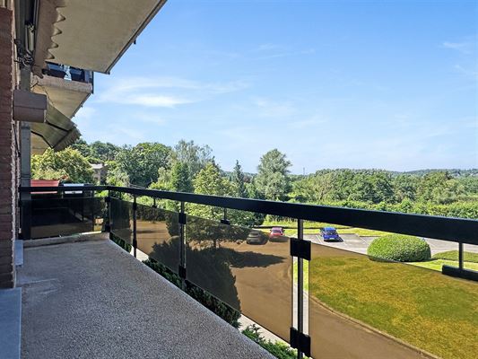 *** VENDU *** Appartement 2 chambres de ± 85 m² et disposant de 3 terrasses totalisant ± 16 m². Garage et cave