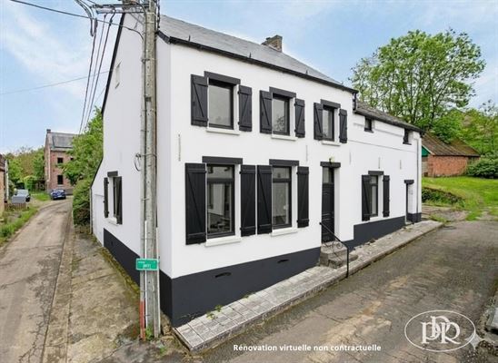 ***SUB-OPTION*** REAL ESTATE consisting of a 3-bedroom HOUSE + office of ± 244m², 1-bedroom DUPLEX of ± 62m² living space on grounds of ± 8.36 ares.