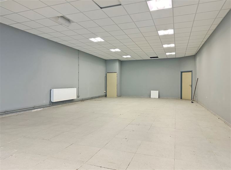 LOCAL D'EXCEPTION AU CŒUR DE GREZ-DOICEAU