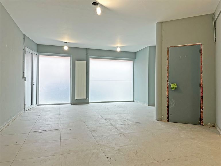 LOCAL D'EXCEPTION AU CŒUR DE GREZ-DOICEAU