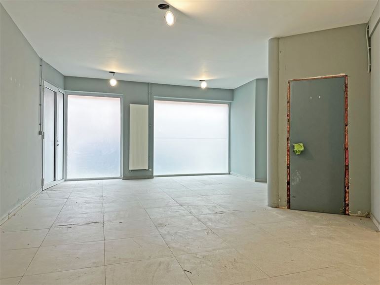 LOCAL D'EXCEPTION AU CŒUR DE GREZ-DOICEAU