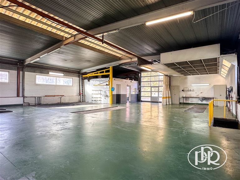 Rare opportunité avec Parkings - Localisation stratégique