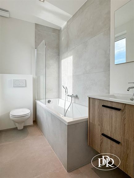 Entièrement rénovée, 3 sdb, jardin