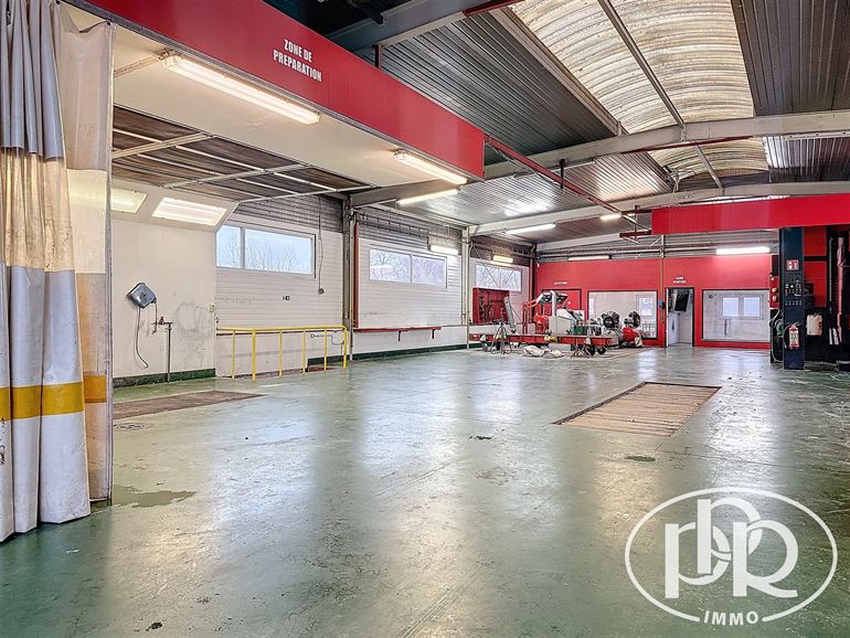 Rare opportunité avec Parkings - Localisation stratégique
