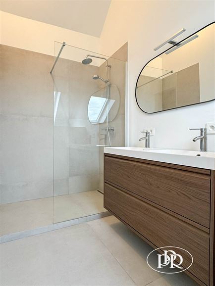 Entièrement rénovée, 3 sdb, jardin