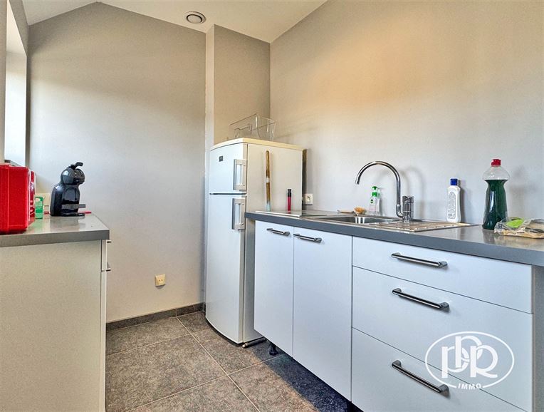 Immeuble polyvalent en excellente visibilité